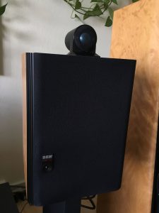 Bowers & Wilkins Matrix 805 with grille