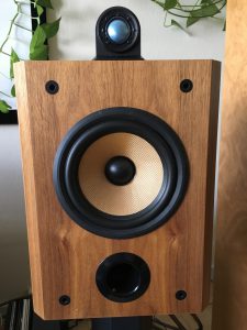 B&W Matrix 805 in Walnut veneer without grille